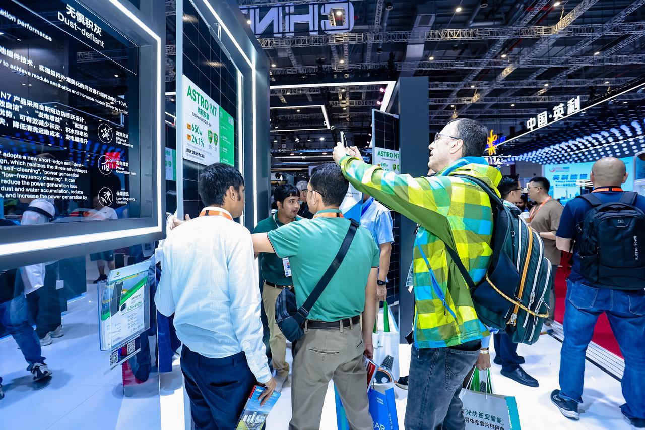 Building a New Energy Ecosystem CHINT Appeared at SNEC 2025